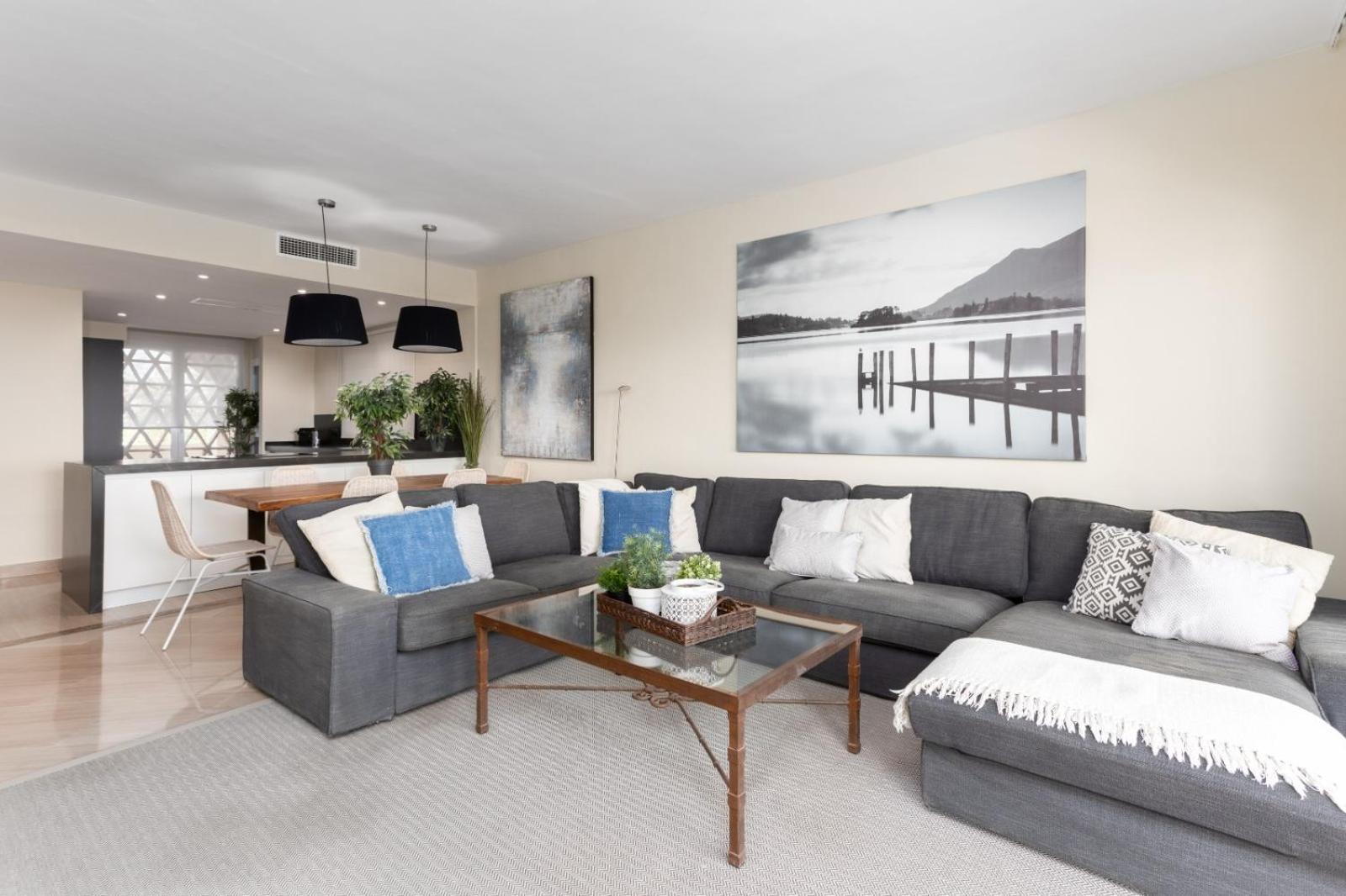 Charming Apartment *